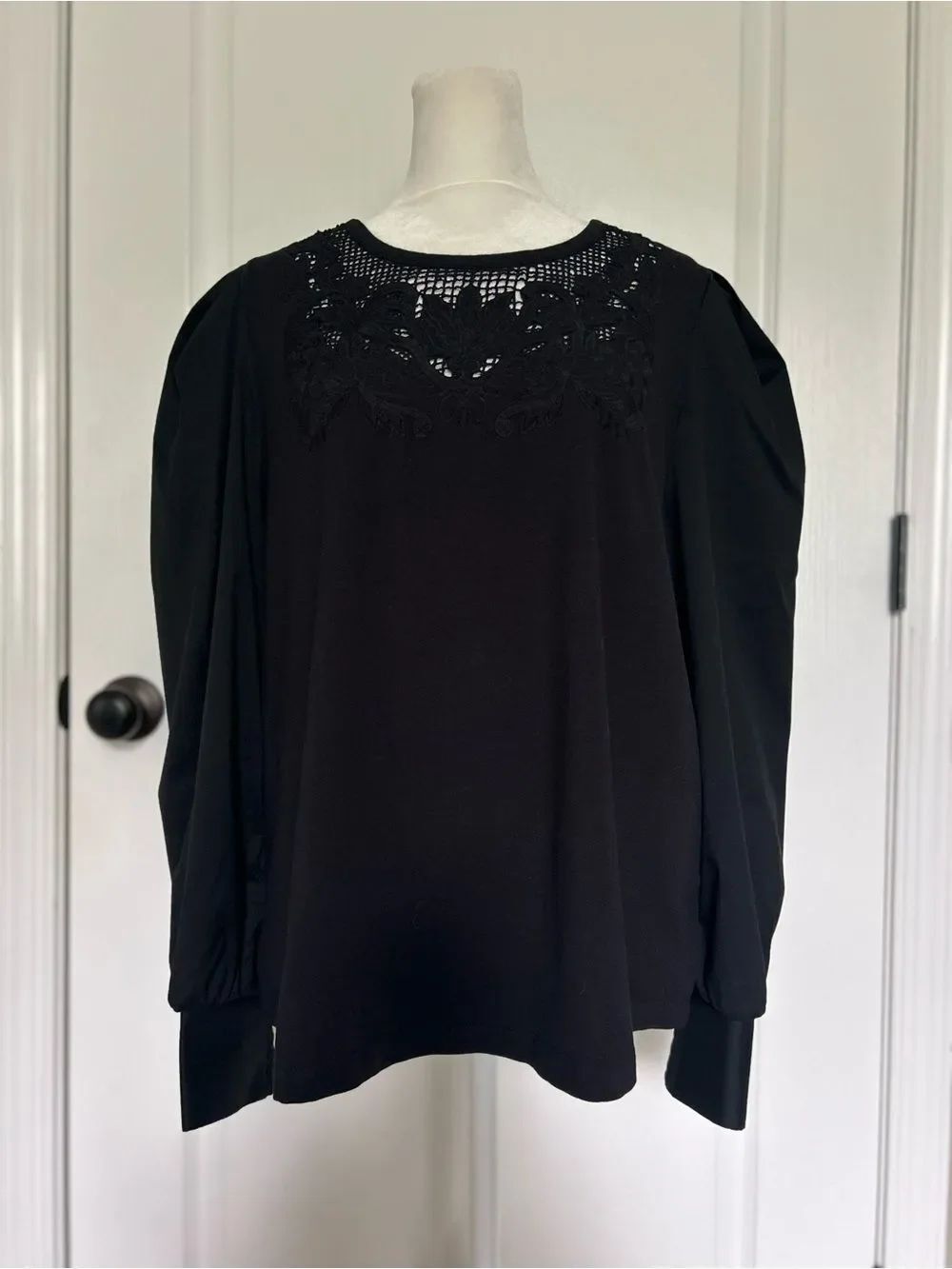 Chico's Black Lace Yoke Detail Long Puff Sleeves Top Size Large